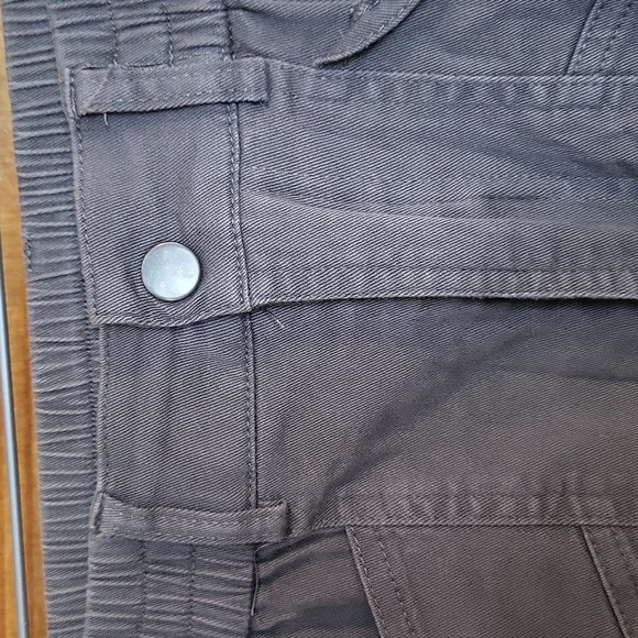 5 FOR $25 Men's Olive Cargo Pants - Picture 3 of 5